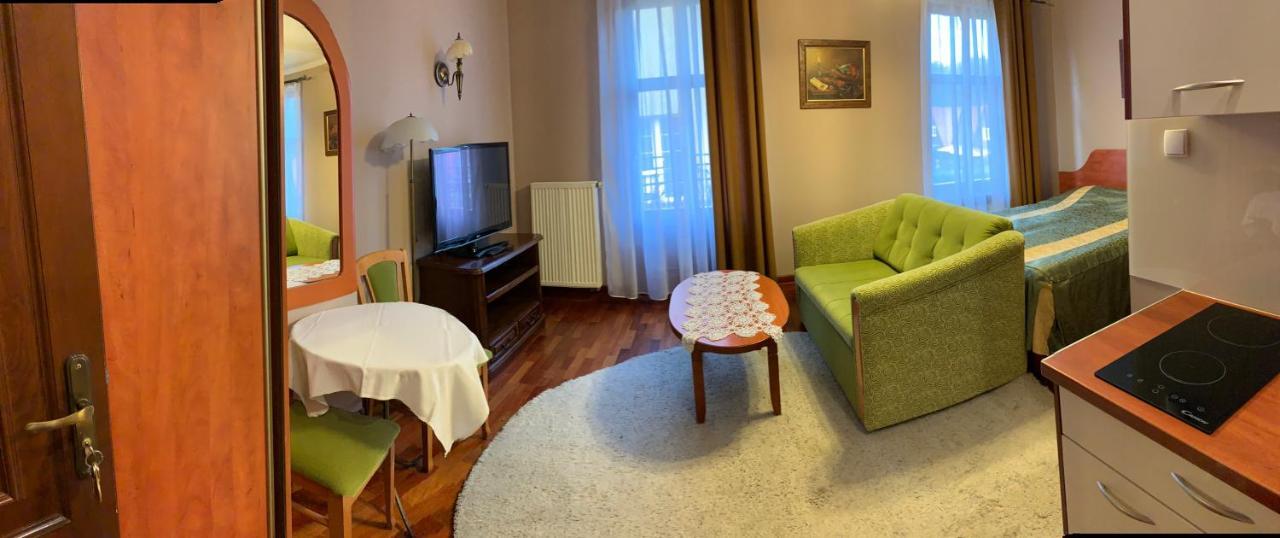 Apartamenty Classic レバル エクステリア 写真
