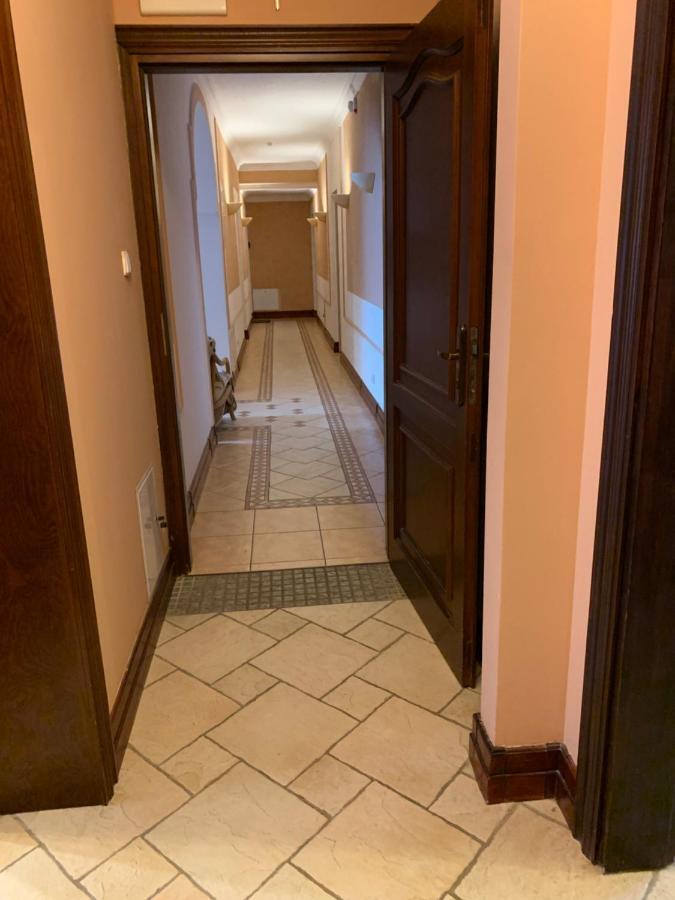 Apartamenty Classic レバル エクステリア 写真