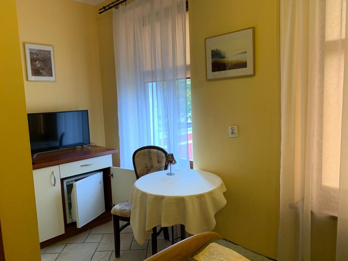 Apartamenty Classic レバル エクステリア 写真